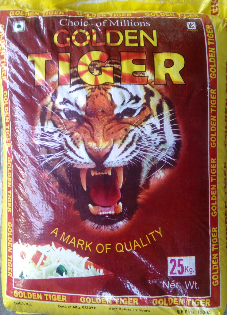 Golden tiger long body boiled rice(kuchalakki) 1yr old 26 kg 